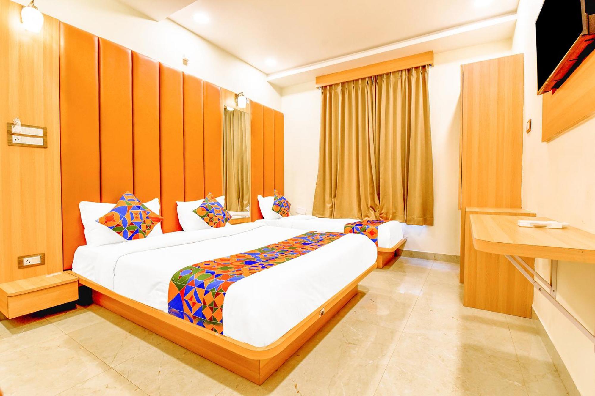 Hotel Fabexpress Mewar Shine Udaipur Exterior foto