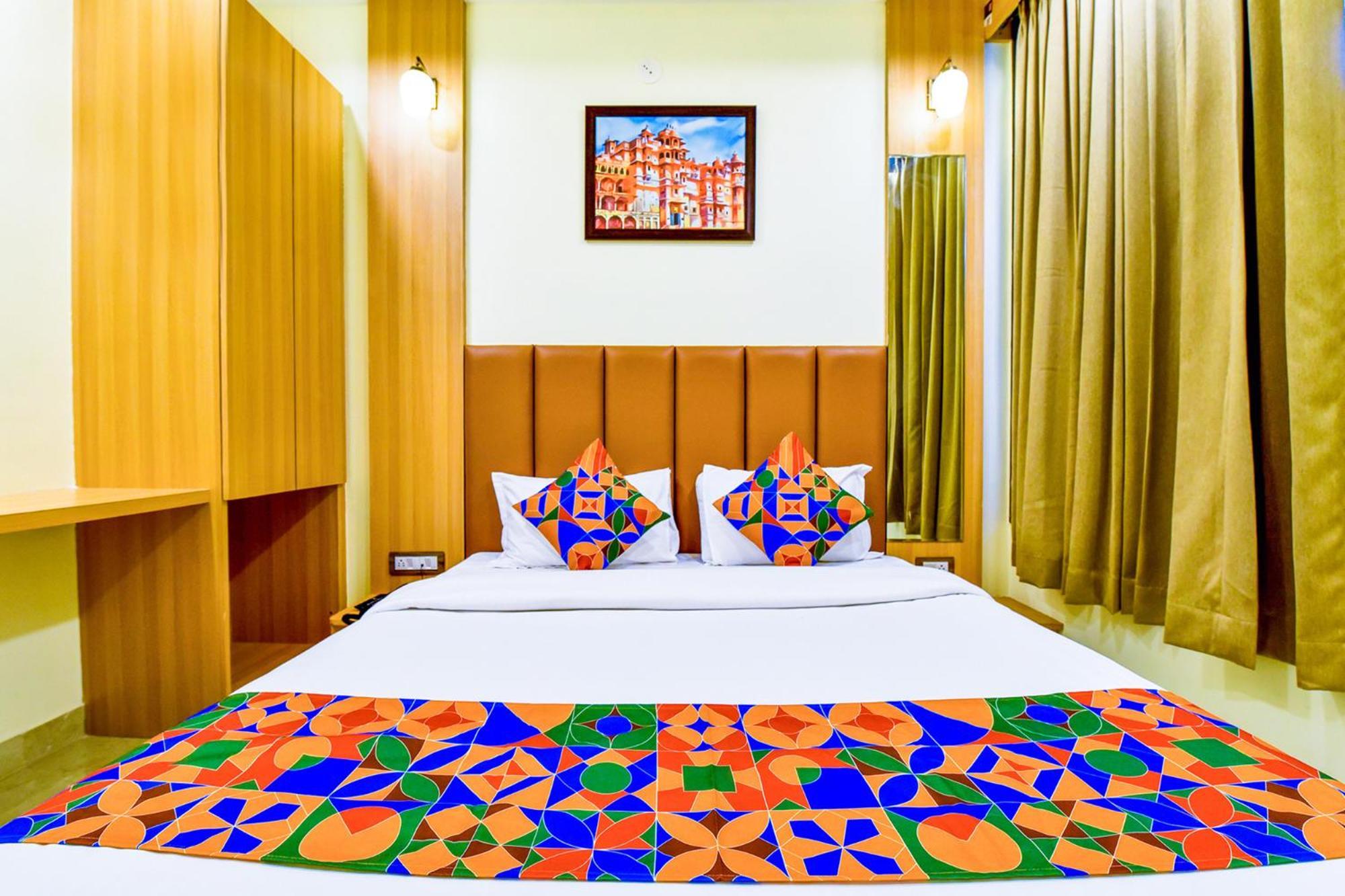 Hotel Fabexpress Mewar Shine Udaipur Exterior foto