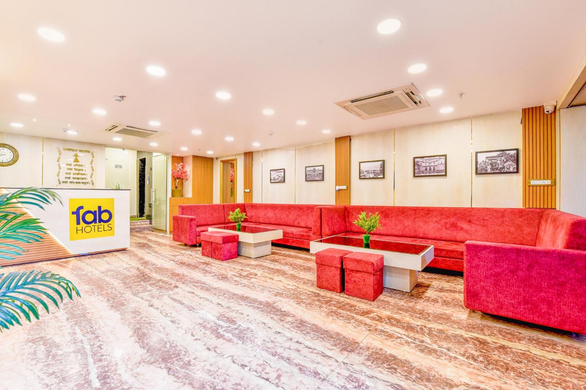 Hotel Fabexpress Mewar Shine Udaipur Exterior foto