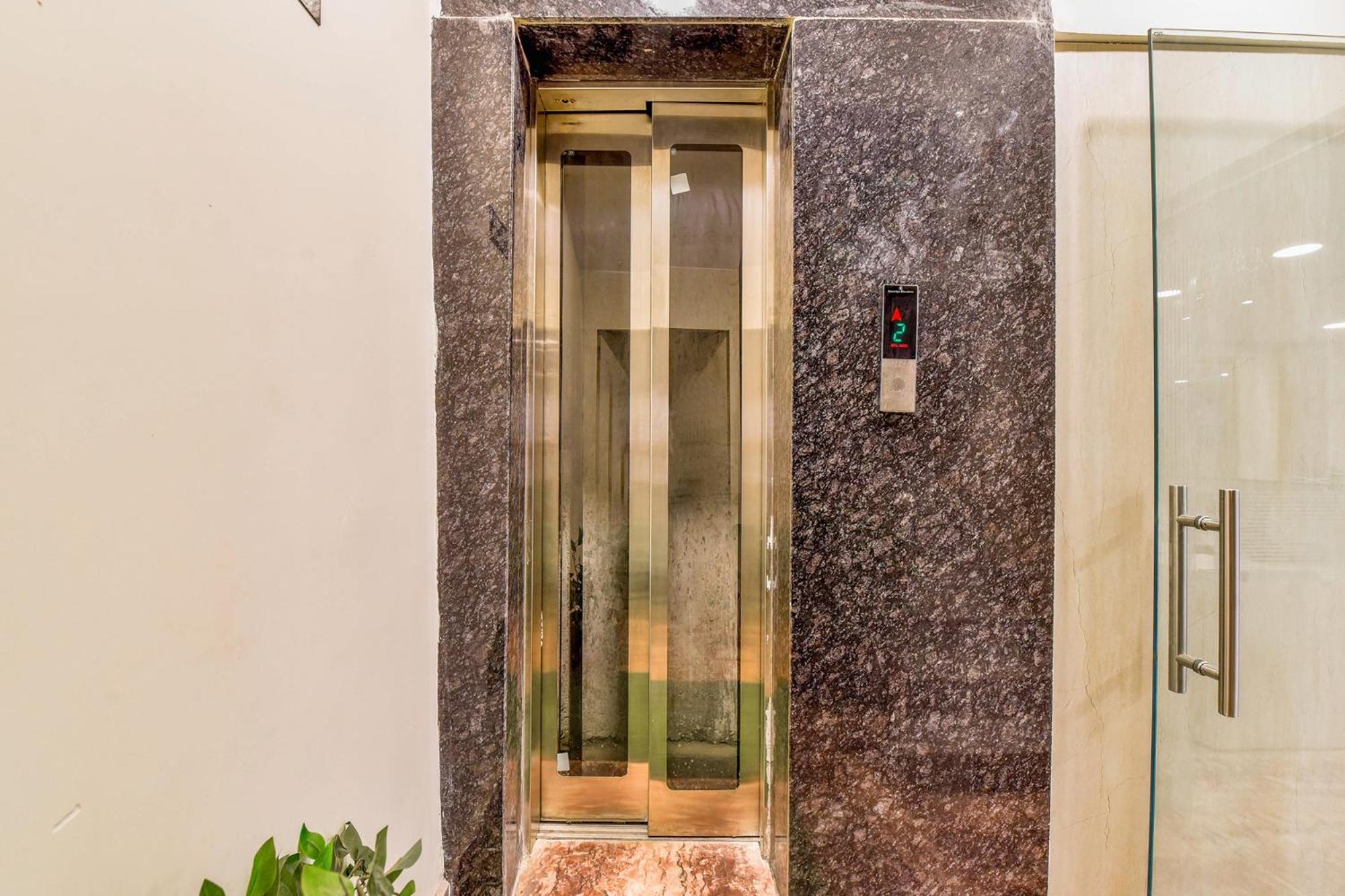 Hotel Fabexpress Mewar Shine Udaipur Exterior foto