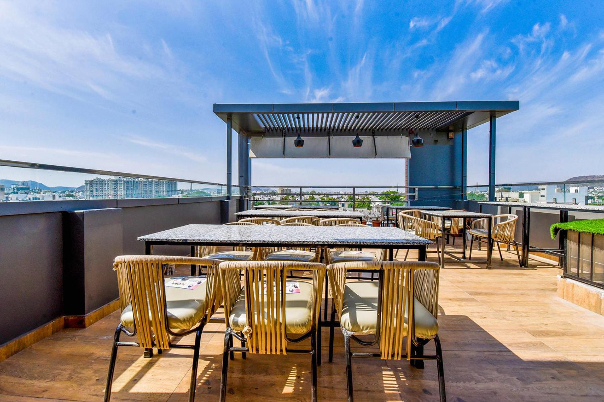Hotel Fabexpress Mewar Shine Udaipur Exterior foto